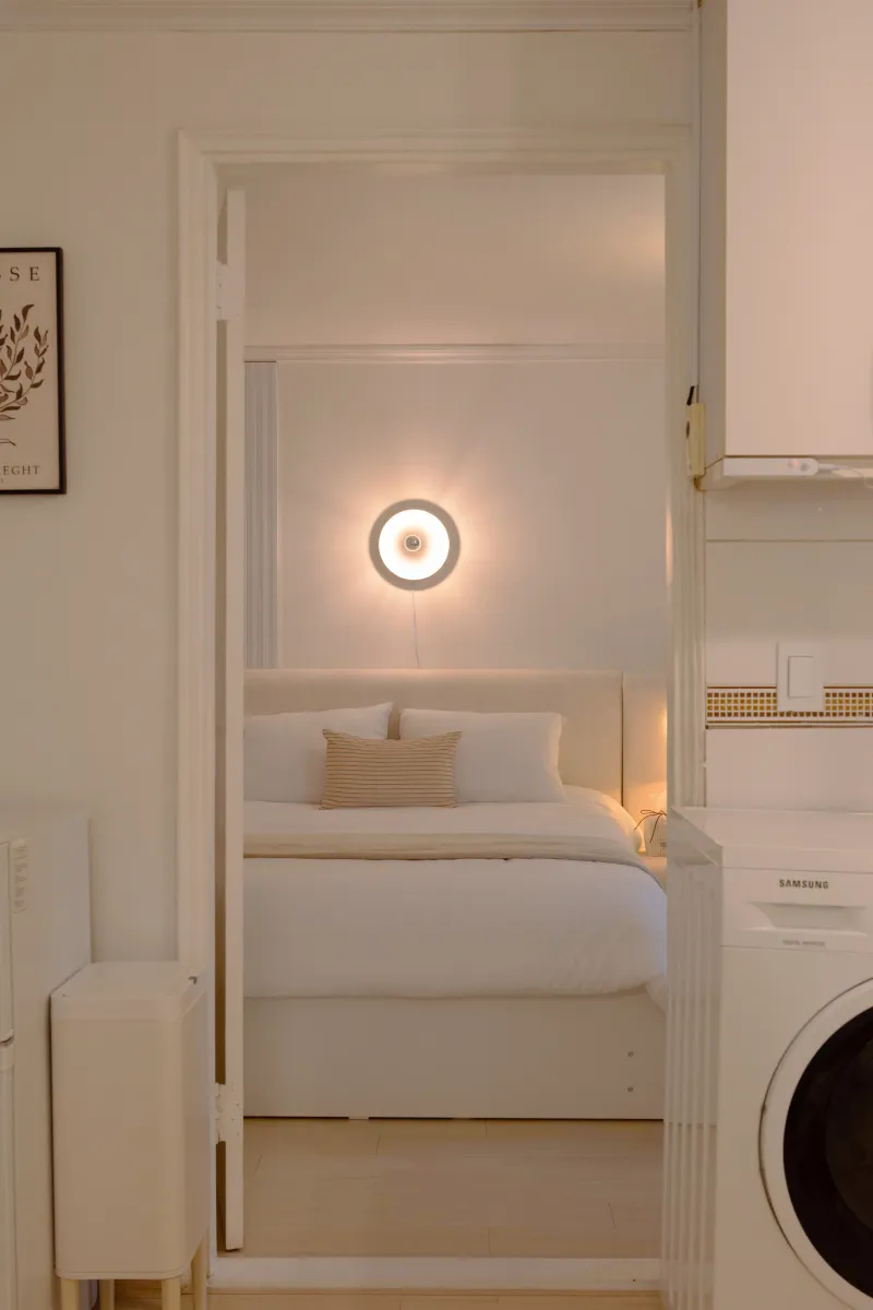 [Mapo, Seoul] New Opening Special: 6 people / 3 mins from Hapjeong Station / 2 bedrooms, 3 beds / Luggage storage 24