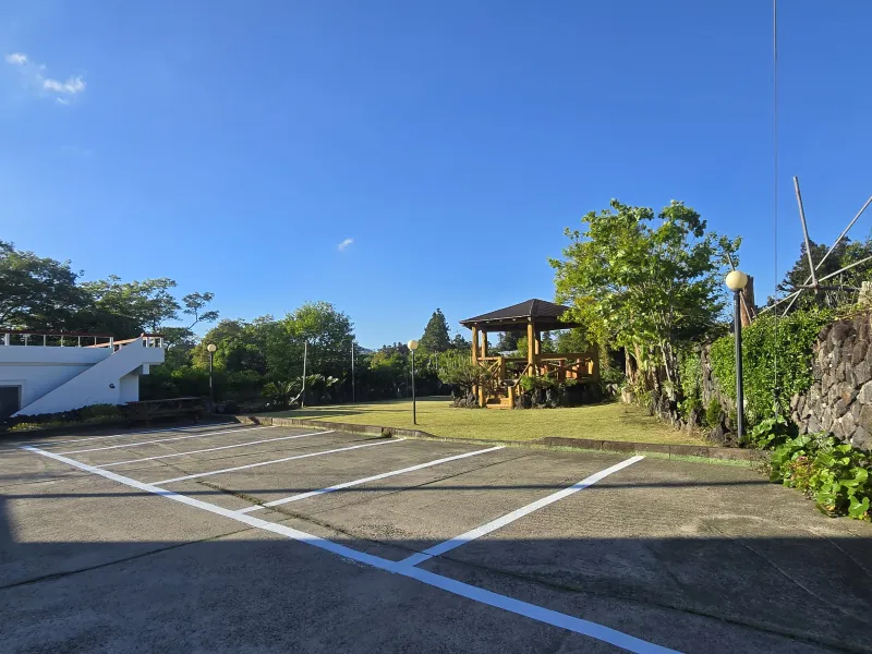 [Sangye-dong, Seogwipo][Hangnamu View]/Legitimate Accommodation/Utility Insurance/Towels and Bedding Provided/ 33