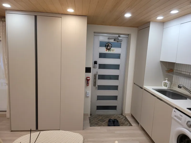 [Andeok, Seogwipo] 30 seconds from Sagye Beach, Private Studio for 2 10