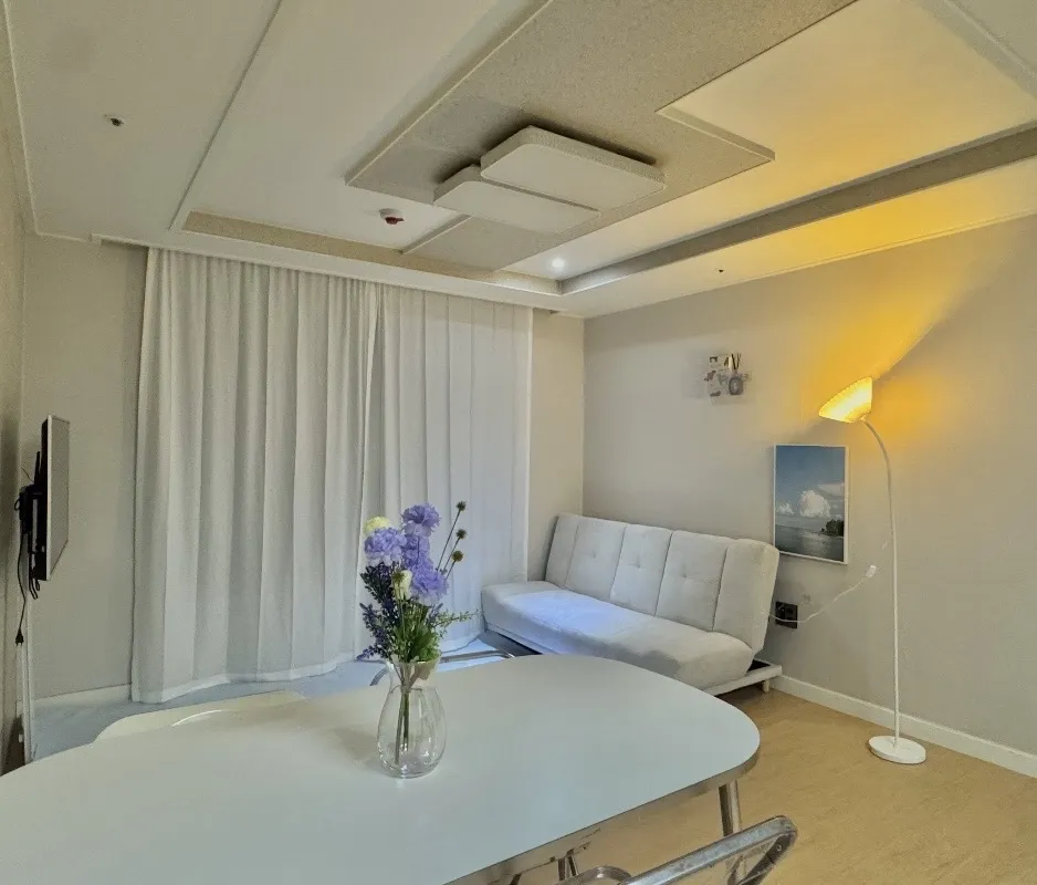 Two-Bedroom in Michuhol, Incheon — 52m², sleeps 4, 2 baths