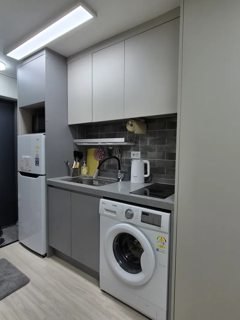 [Gwanak, Seoul] 1-minute walk from Seoul National University Station Exit 1 17
