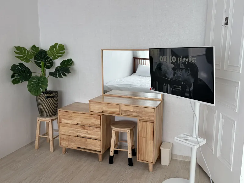 [Yongsan, Seoul] Fully furnished two-room apartment near Haebangchon Sinheung Market (5-minute walk), Myeongdong, and Itaewon, with great natural light 7