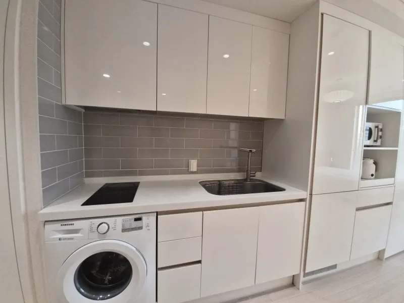 [Gwangjin, Seoul] 5th floor of an officetel, 8-minute walk from Dongseoul Terminal (Gangbyeon Station) on Line 2, Guui. 15