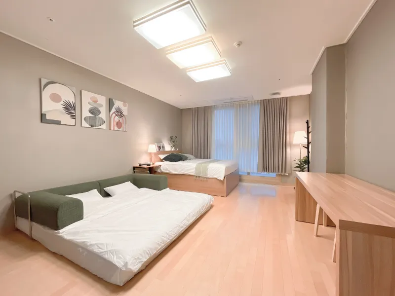 [Mapo, Seoul] Hongik University Commute Area / On-site Security / Max 5 People / Long-term Stays Welcome / Fully Furnished 8