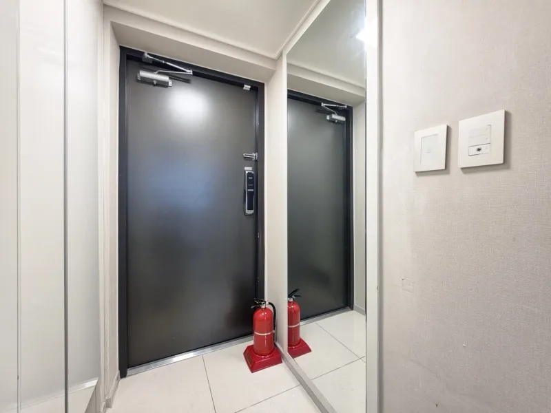 [Songpa, Seoul] A pretty duplex studio connected to Jamsil Munjeong Station via an underground passage 13