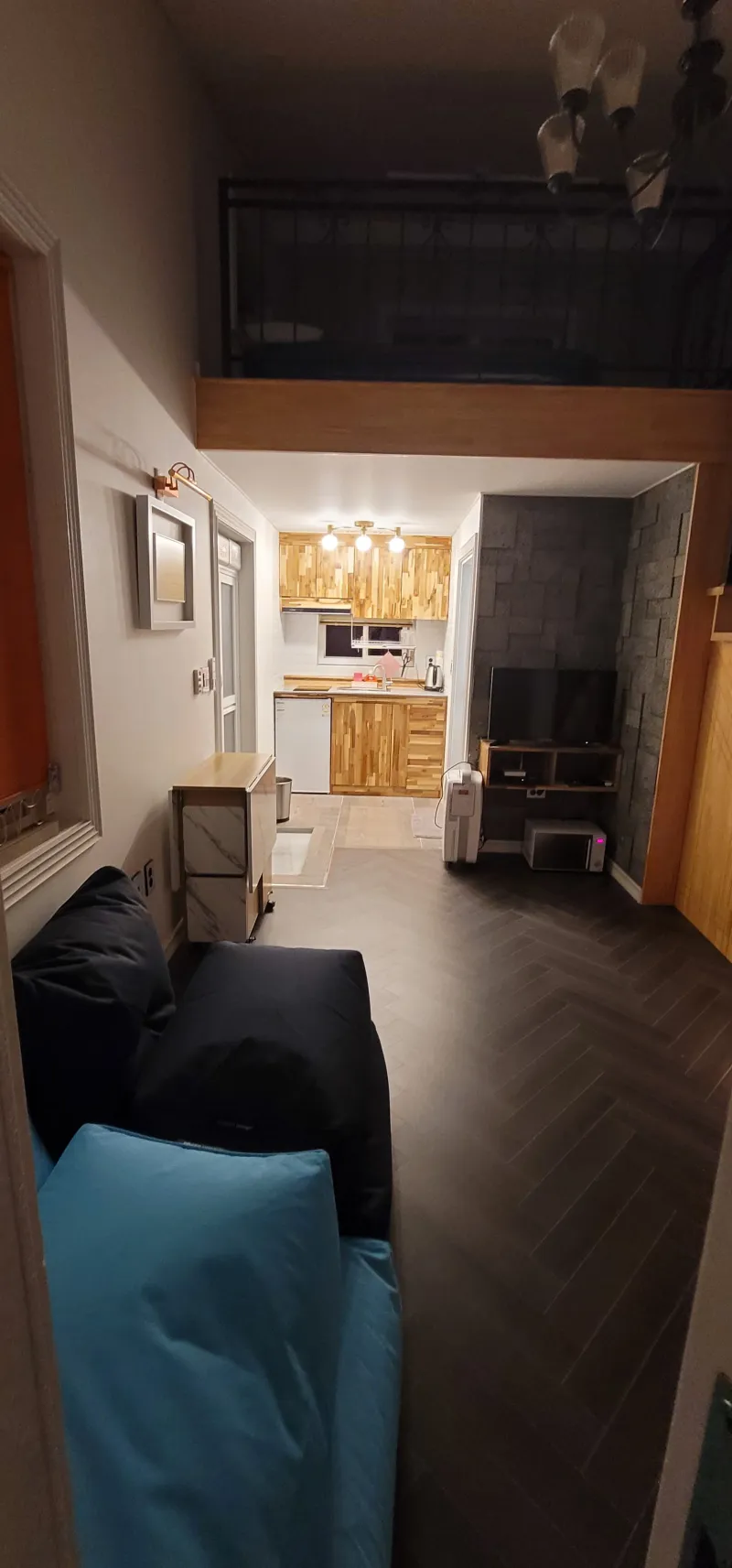 [Jinju] Hyureusae is a private detached house with a 2-story interior duplex structure. 7