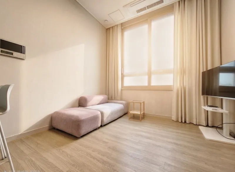 [Songpa, Seoul] A pretty duplex studio connected to Jamsil Munjeong Station via an underground passage 3