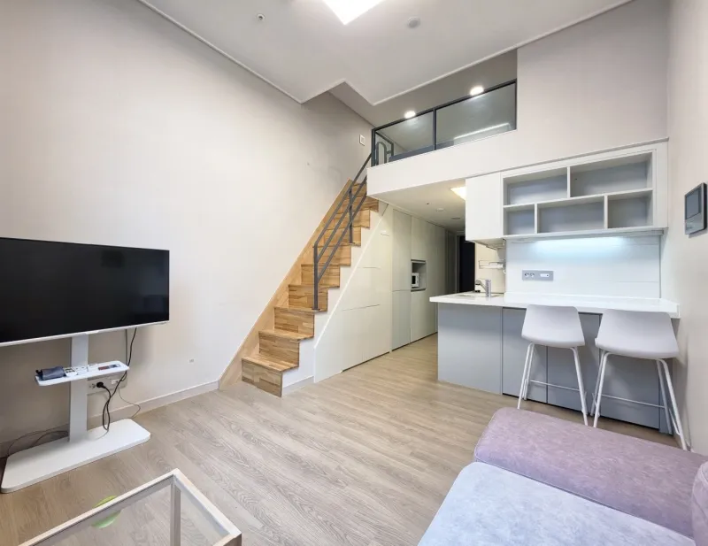 [Songpa, Seoul] A pretty duplex studio connected to Jamsil Munjeong Station via an underground passage 5