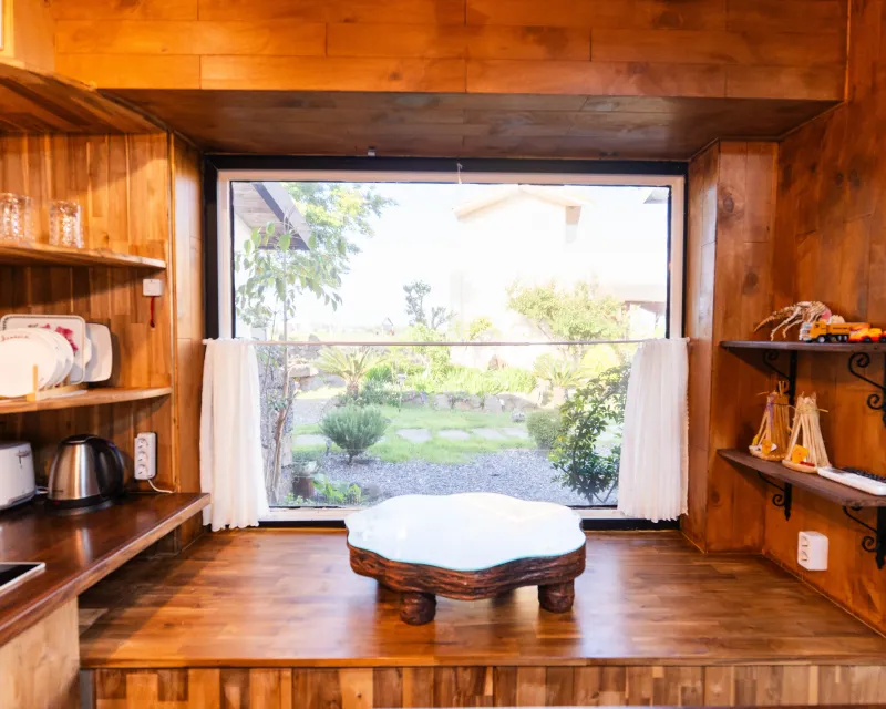 [Hangyeong, Jeju][Hangyeong-myeon, Jeju] Noeuldam Building D, Hallasan Mountain view, beautiful sunsets and charming stone walls near Chagwido 10