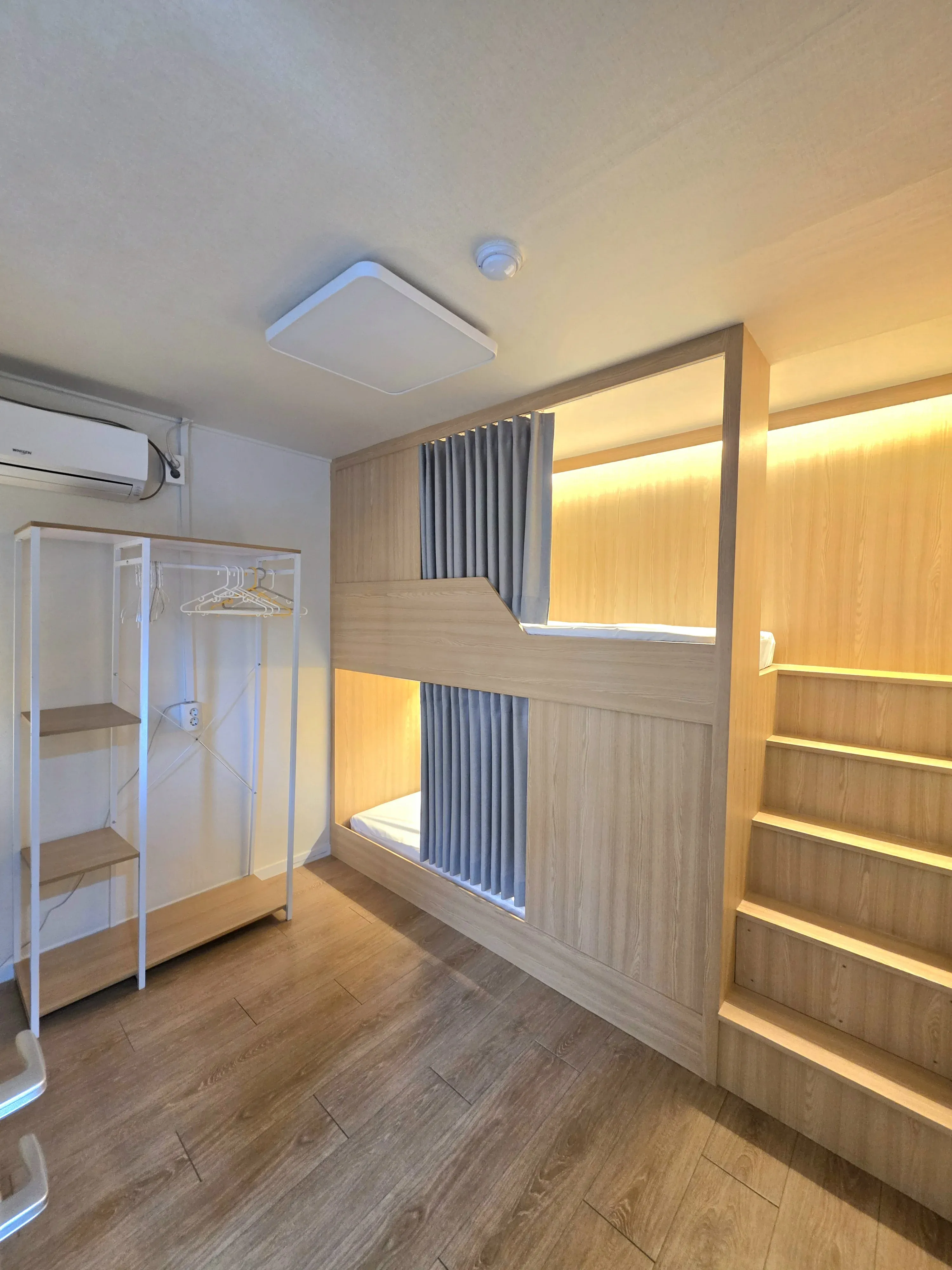 Studio in Suwon, Gyeonggi — 13m², sleeps 2, 1 bath