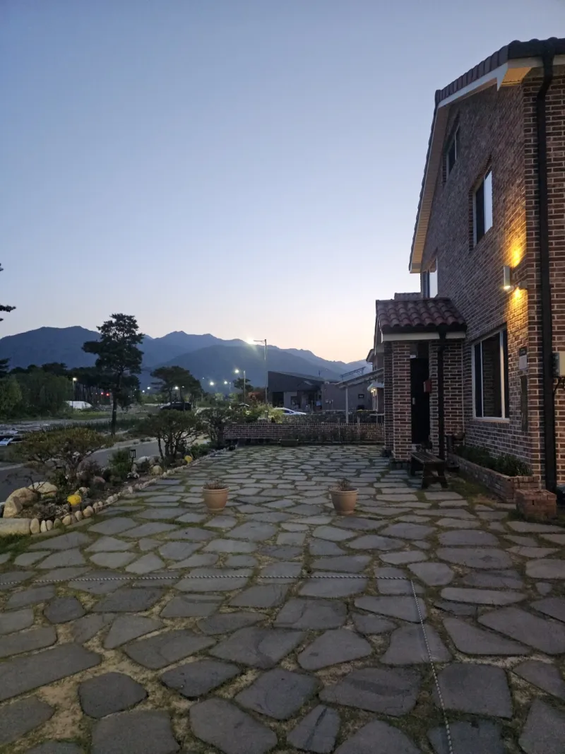 [Yangyang][Yangyang-gun, Gangwon-do] 2-story detached house, 2 minutes by car from Bukyangyang IC 47