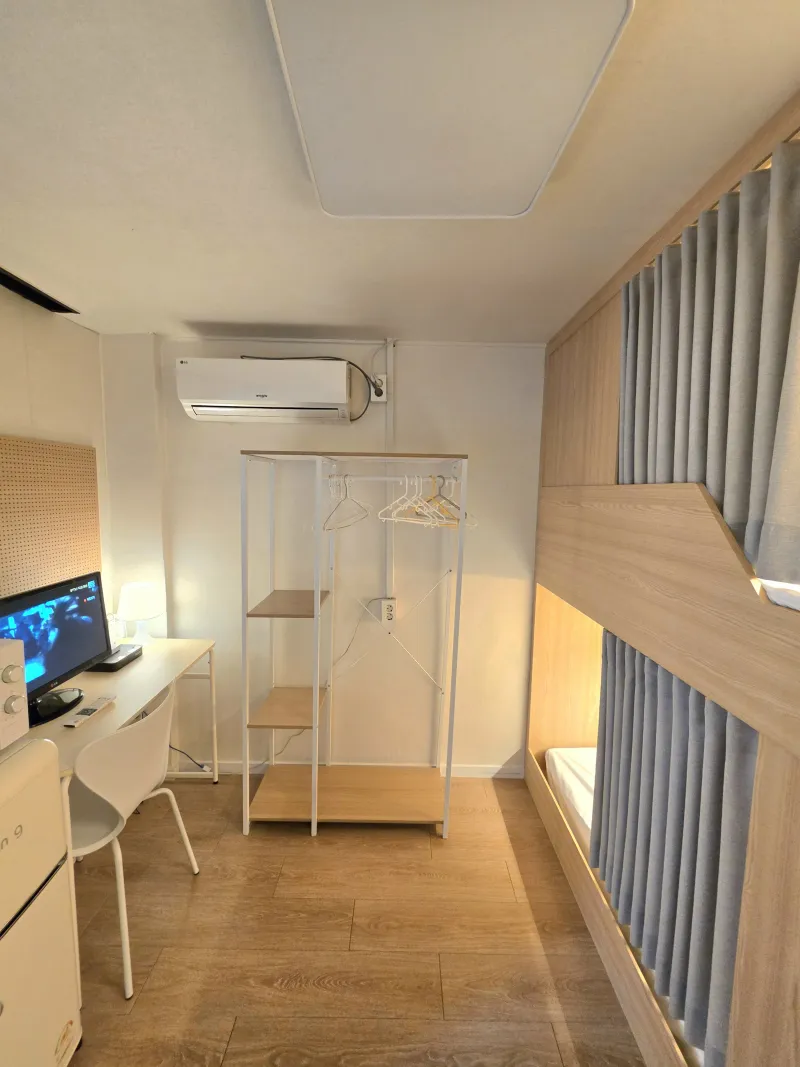 [Suwon] 7-minute walk from Suwon Station Exit 11 4