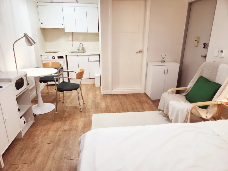 [Jongno, Seoul] 5 min from Seoul National University Hospital / 1 min from Hyehwa Station / 70,000 KRW discount for move-in within 2 days / 50,000 KRW discount for move-in within 7 days / Unit 5 16
