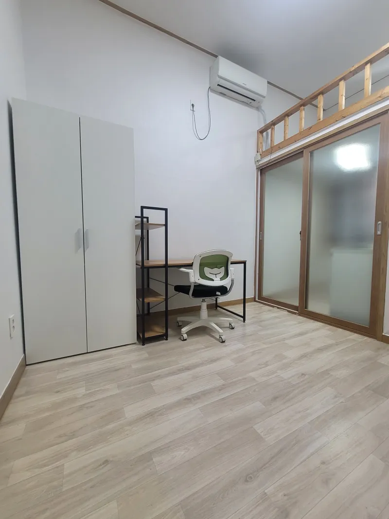 [Chuncheon] A duplex accommodation with good infrastructure in front of the main gate of Hallym University 2