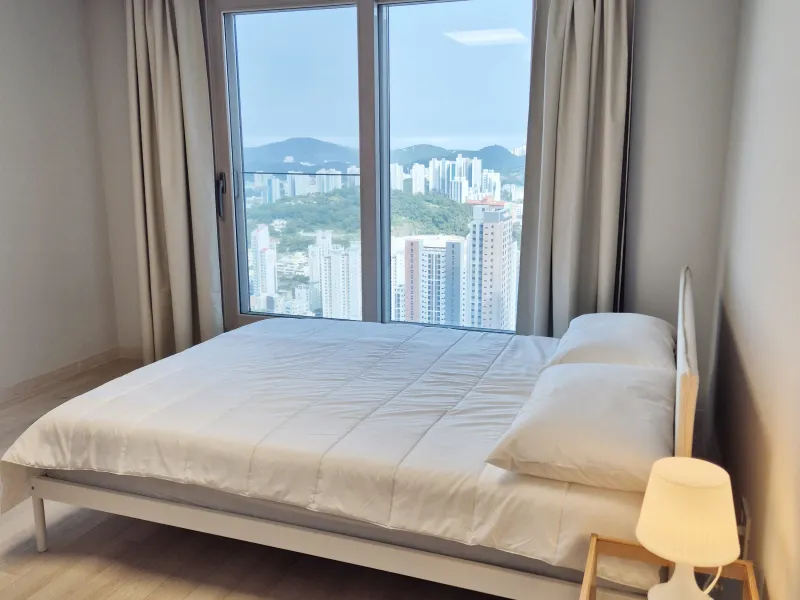 [Nam-gu, Busan] New Construction / 30-Pyeong Partial Ocean View Premium Stylish Apartment High Floor Workation 3