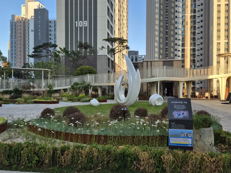 [Nam-gu, Busan] New Construction / 30-Pyeong Partial Ocean View Premium Stylish Apartment High Floor Workation 21