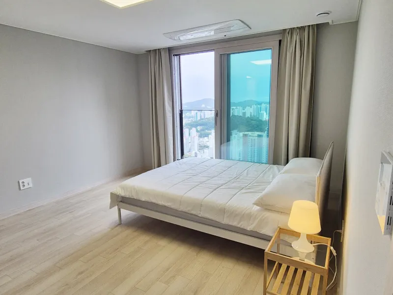 [Nam-gu, Busan] New Construction / 30-Pyeong Partial Ocean View Premium Stylish Apartment High Floor Workation 2