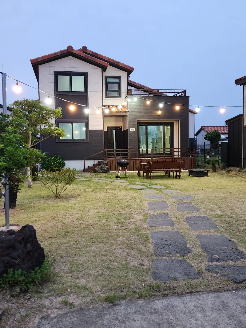 [Daejeong, Seogwipo] Healing House for 6 People with Young Children & Dogs 18
