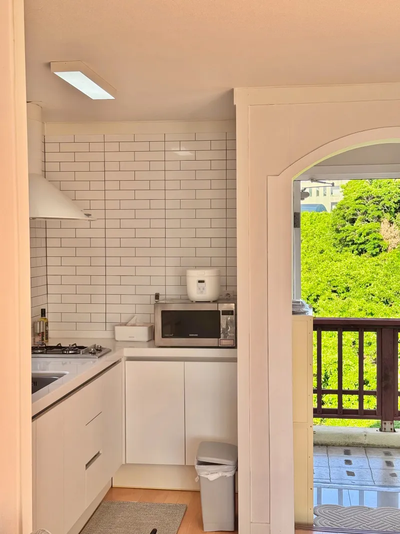 [Bomok-dong, Seogwipo] Free entry for 1 pet, 14 pyeong/Separated Studio - Seogwipian Bomok PET 13