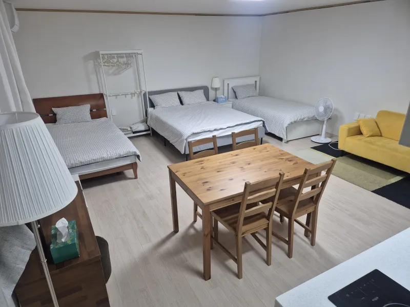 [Mapo, Seoul] 103 5 minutes from Hongik University Station 4