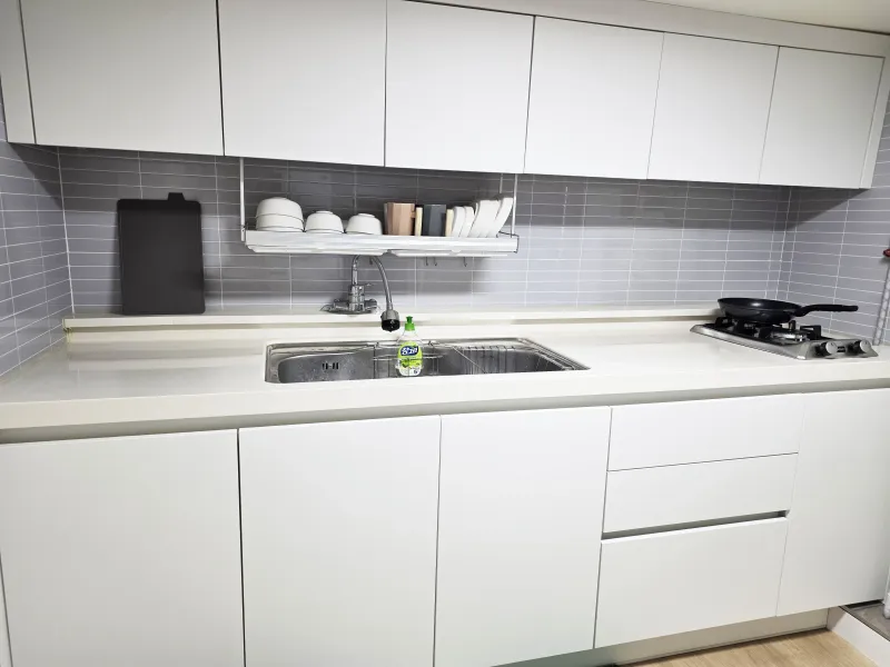 [Yeongdeungpo, Seoul][Mapo, Seoul] Clean 5-person room, 20 minutes from Hongdae, 5 minutes from Daerim Station 17