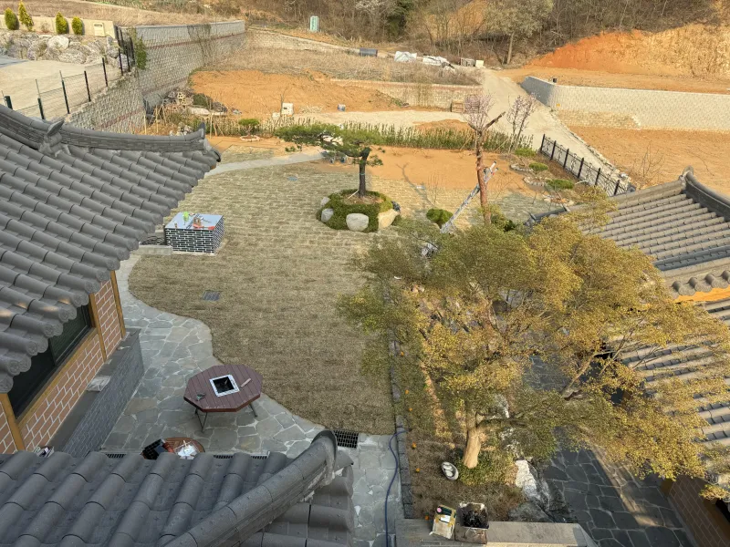 [경기 화성] 제부도 초입 한옥스테이송교리 2층, 넓은 잔디마당, 수영장 17