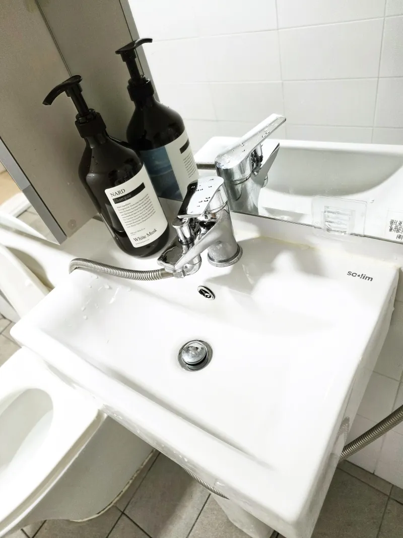 [Yeongdeungpo, Seoul][Mapo, Seoul] Clean 5-person room, 20 minutes from Hongdae, 5 minutes from Daerim Station 7