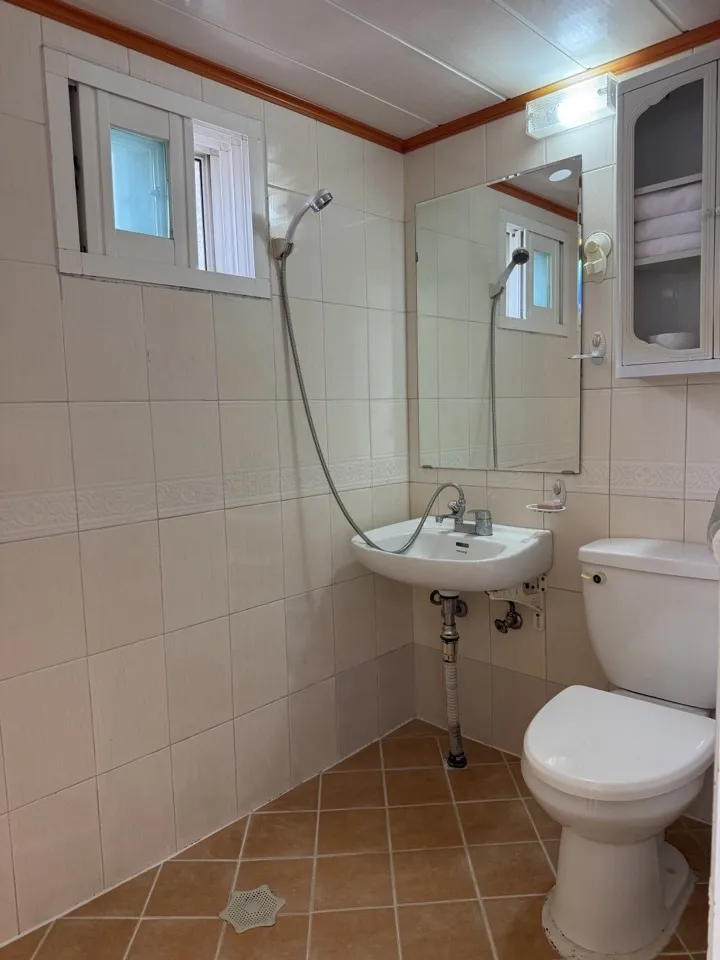 [Mapo, Seoul] 3 minutes from Hongik University Station - R32 7