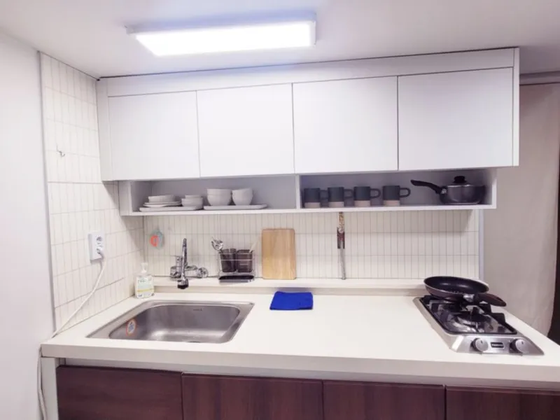 [Yeongdeungpo, Seoul][Yeongdeungpo-gu, Seoul] 5 mins from Daerim Station, 20 mins from Hongdae, clean 2-room 4-person rooms 11