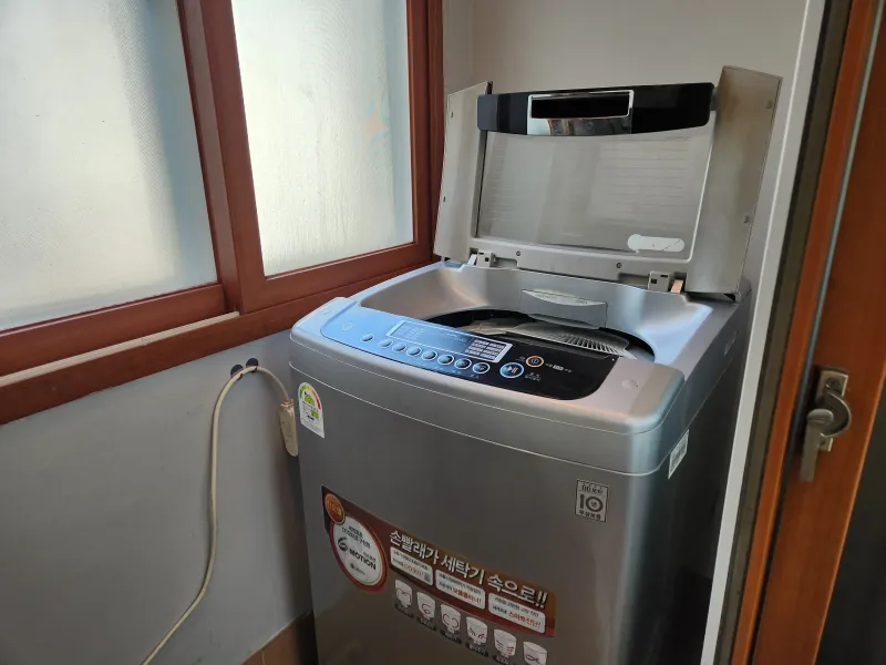 [Guri] Topyeong 2nd Floor Studio - Jangja Park Station (Line 8) 8