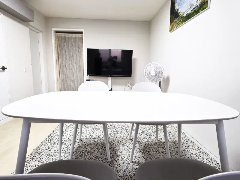 [Yeongdeungpo, Seoul][Mapo, Seoul] Clean 5-person room, 20 minutes from Hongdae, 5 minutes from Daerim Station 8