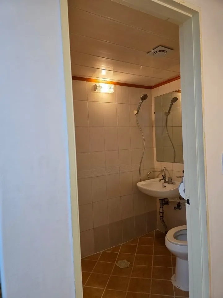 [Mapo, Seoul] 3 minutes from Hongik University Station - R33 5