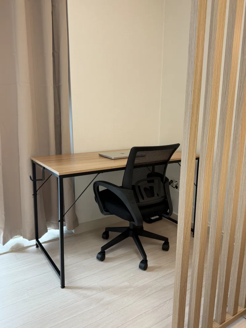 [Seongnam][Seongnam, Gyeonggi-do] 2-Person Separated Workstay Pangyo 2