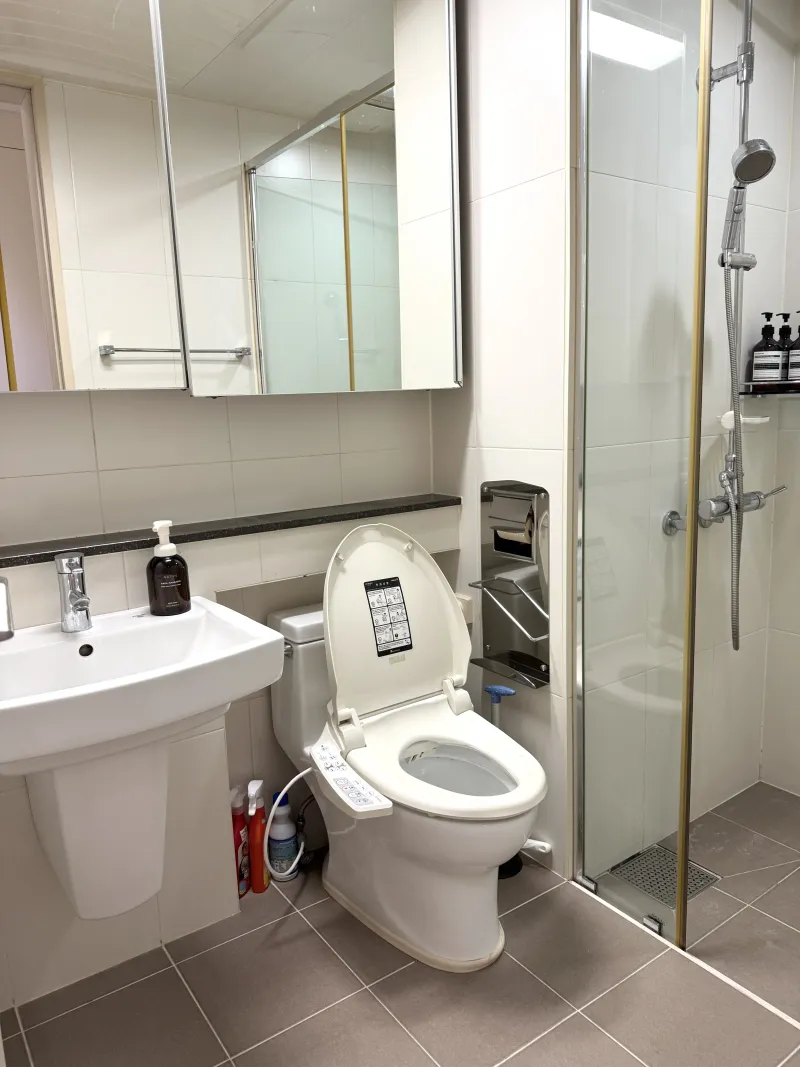 [Seongnam][Seongnam, Gyeonggi-do] 2-Person Separated Workstay Pangyo 9