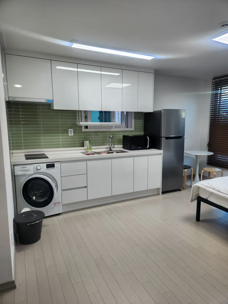 [Yongsan, Seoul] Pretty studio in a newly built building adjacent to the Haebangchon hotspot 5