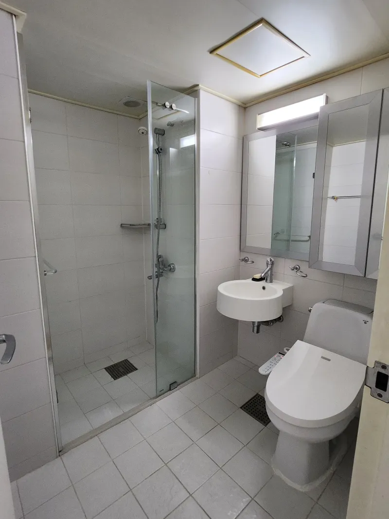 [Yeonje, Busan] 5-minute walk from Busan National University of Education double station area 8