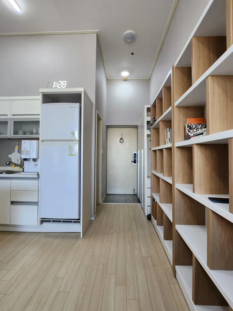[Yeonje, Busan] 5-minute walk from Busan National University of Education double station area 5
