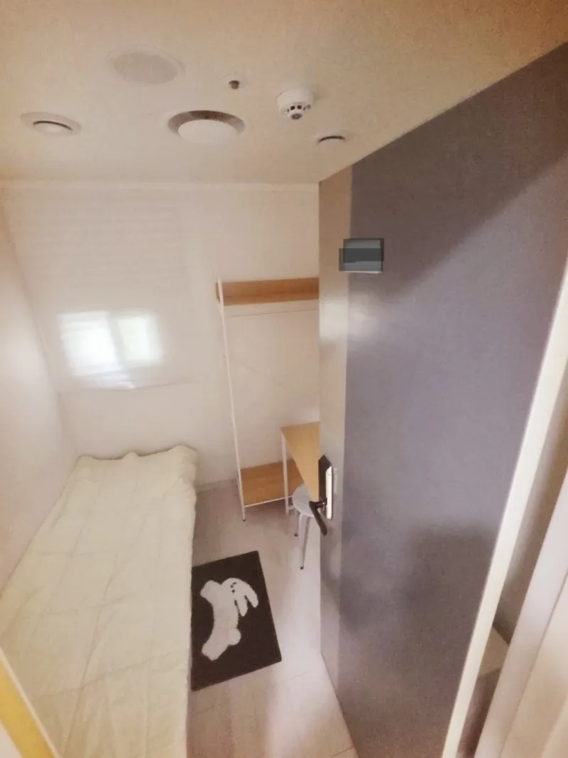 [서울 강남] 강남역 5분#환기가능 외창미니룸#리모델링 2