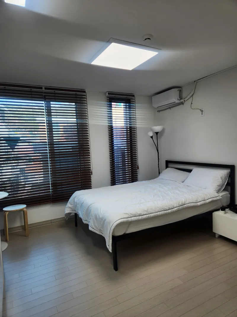 [Yongsan, Seoul] Pretty studio in a newly built building adjacent to the Haebangchon hotspot 3