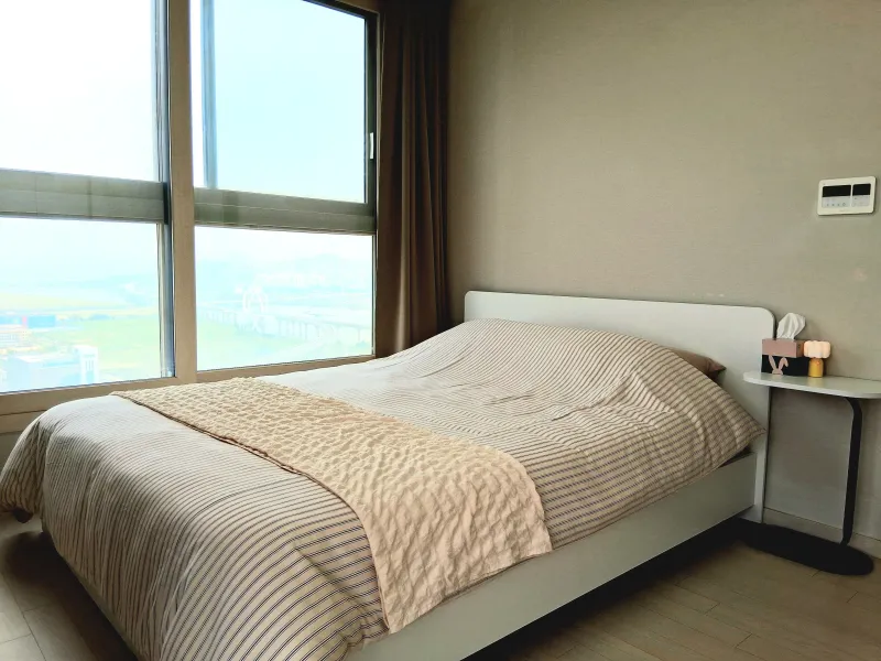 [Yeonsu, Incheon] Songdo Skyview Fully Furnished Accommodation for 8 People. 5-Minute Walk to Subway. Free Parking 4