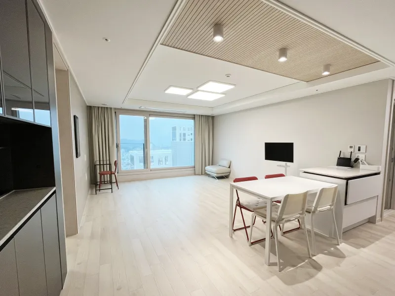 [Nam-gu, Busan] New Construction / 30-Pyeong Partial Ocean View Premium Stylish Apartment High Floor Workation 9