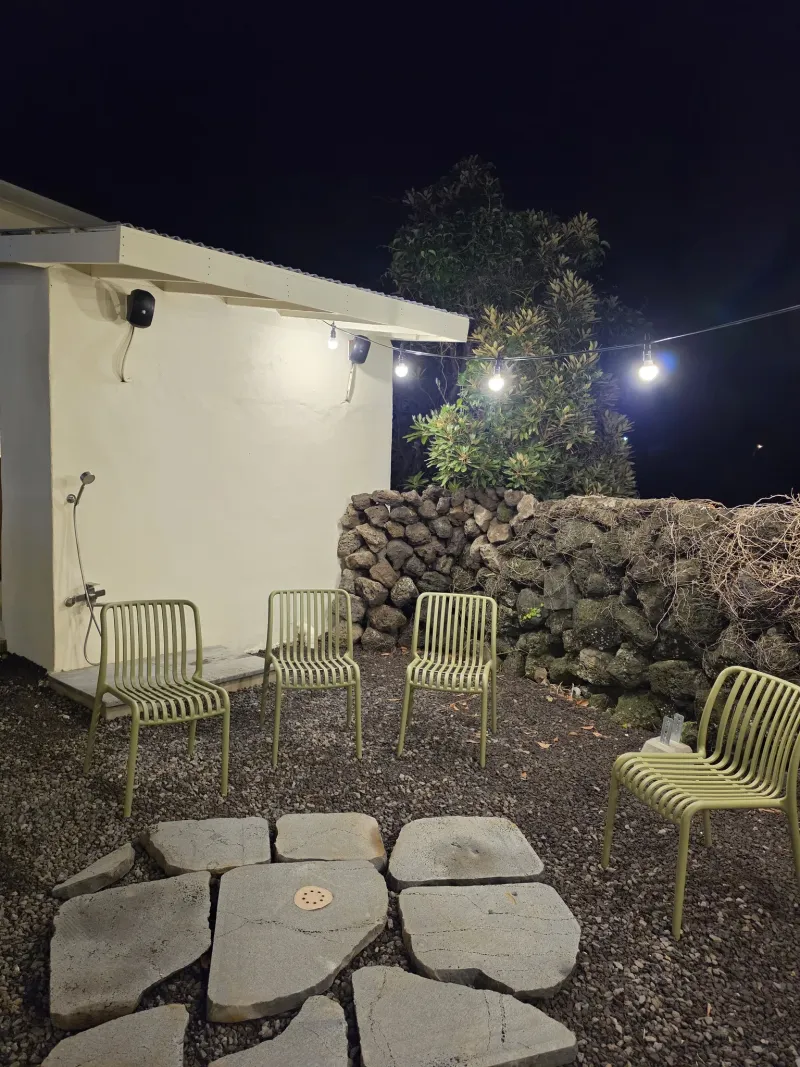 [Gujwa, Jeju] 7-minute walk to Sehwa Beach, private house #3Rooms #HomeCafe #Playroom #Jacuzzi #BBQ 37