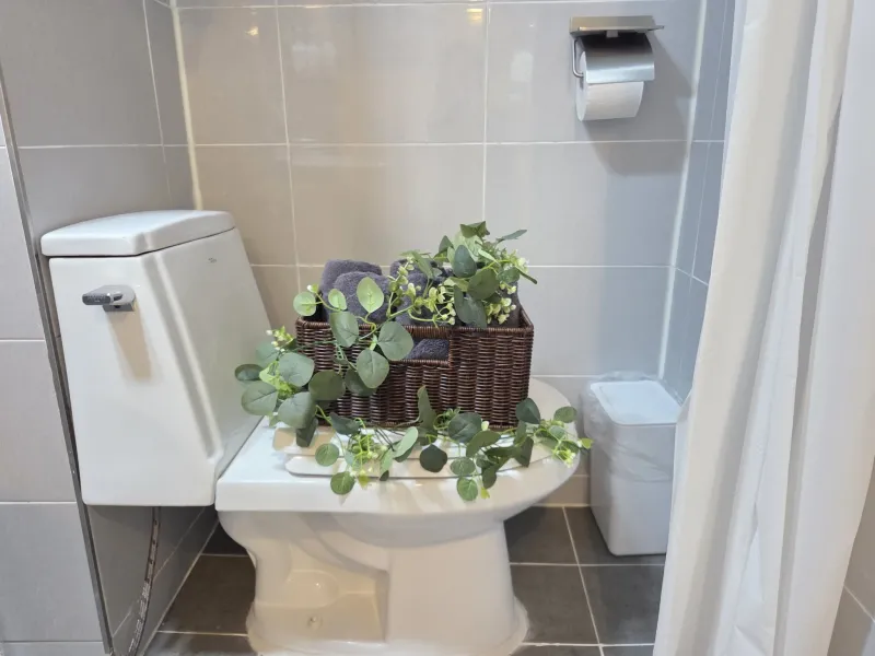 [Gangnam, Seoul] 7-minute walk from Gangnam Hakdong Station and Eonju Station 13