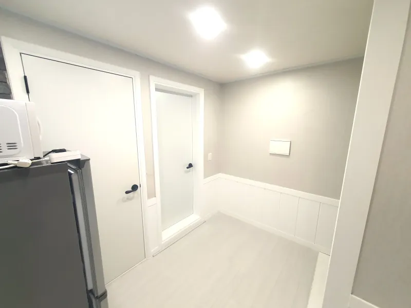 [Gumi] Fully Remodeled, Fully Furnished Studio Unit 204 8