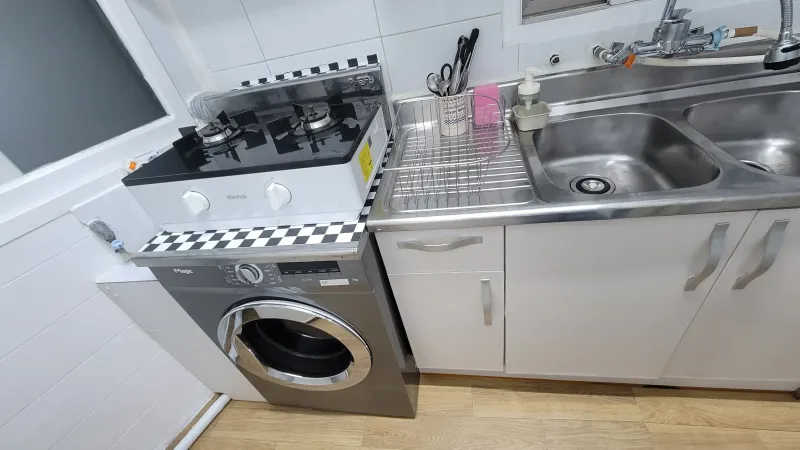 [Seo-gu, Busan] Near Pusan National University Hospital, Nampo-dong, near Jagalchi Market, 5 minutes from Toseong Station 9