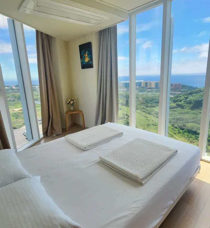 [Jungmun-dong, Seogwipo] Jungmun Ocean, Top Floor, Two Rooms, 1 Queen Bed, 1 Super Single, Ocean View, Suite Room 2