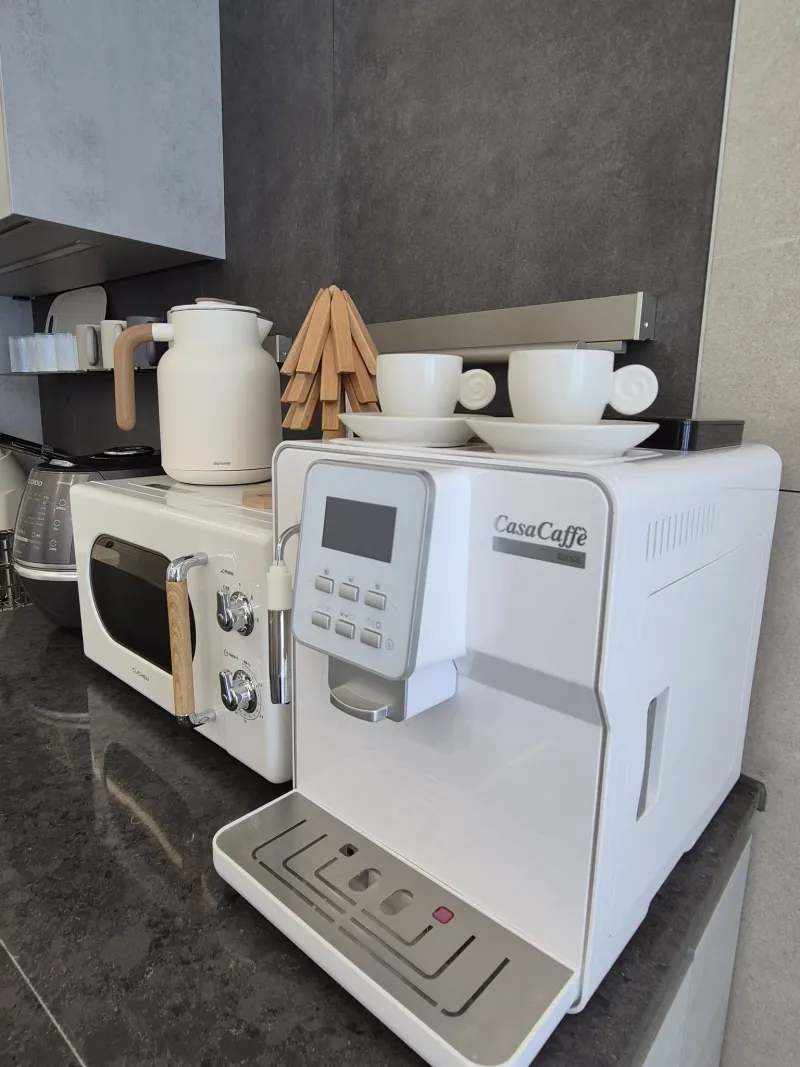 [Haeundae, Busan] 14th Floor, New Building, 3-Minute Walk to Haeundae Beach (Partial Ocean View) 18