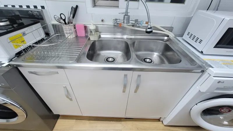 [Seo-gu, Busan] Near Pusan National University Hospital, Nampo-dong, near Jagalchi Market, 5 minutes from Toseong Station 8