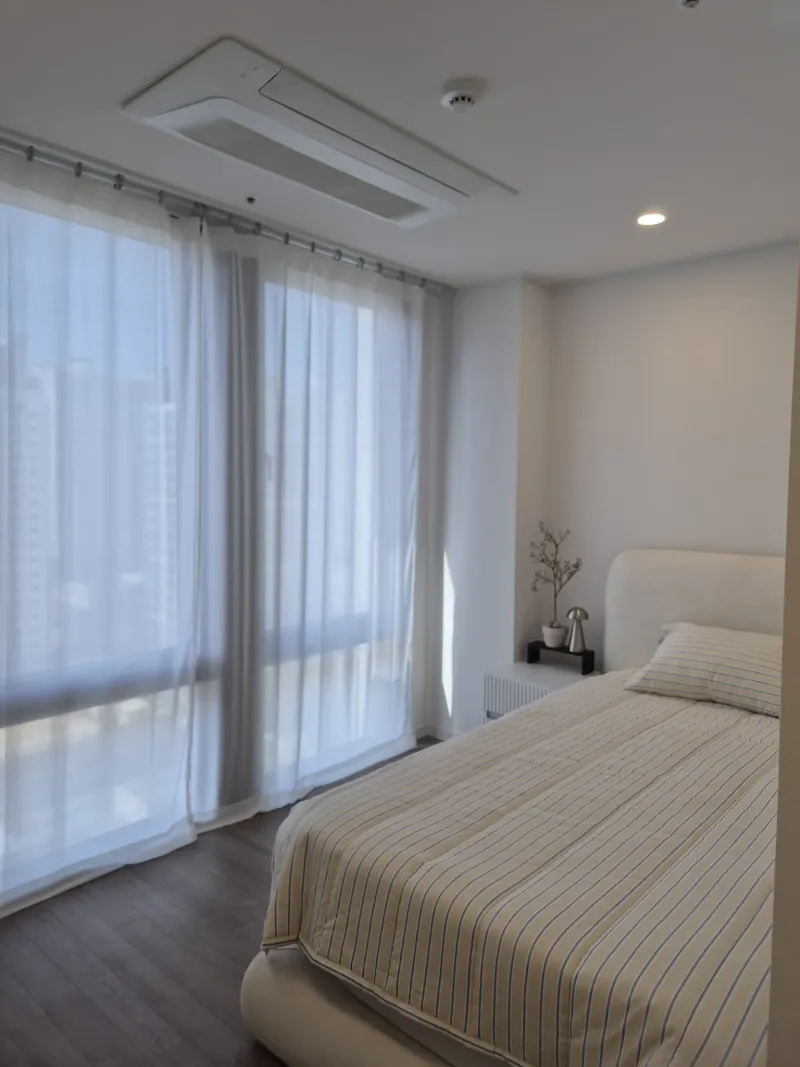[Haeundae, Busan] 14th Floor, New Building, 3-Minute Walk to Haeundae Beach (Partial Ocean View) 2