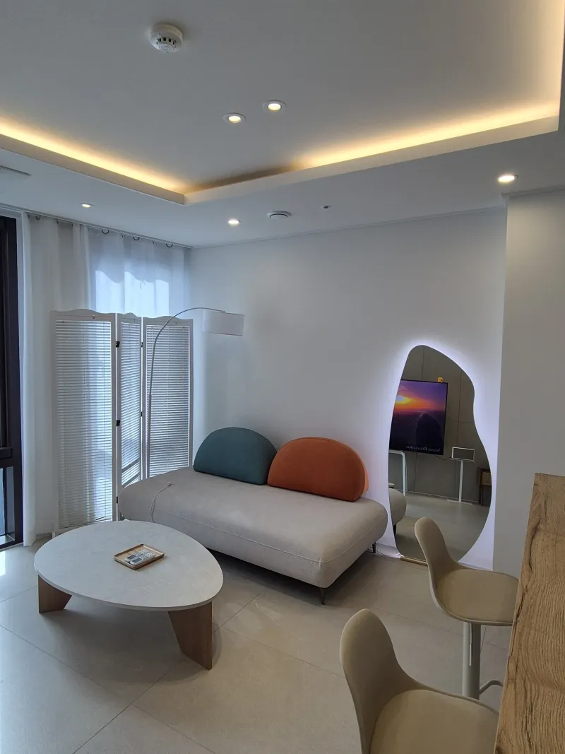 [Haeundae, Busan] 14th Floor, New Building, 3-Minute Walk to Haeundae Beach (Partial Ocean View) 13